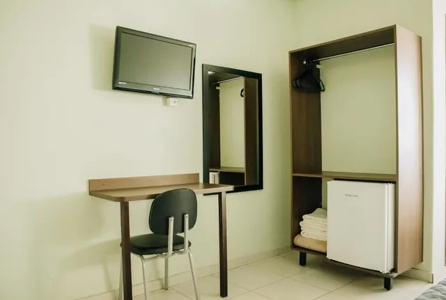 غرفة مفردة بسرير مزدوج، Trindade Plaza Hotel 2/2