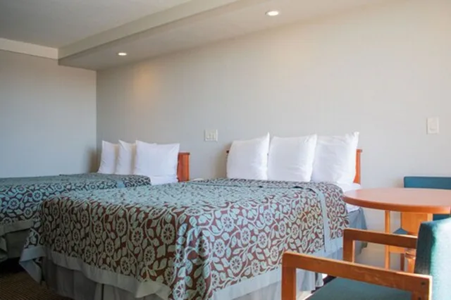 غرفة بسريرين مزدوجين للمدخنين، Days Inn By Wyndham Hillsboro Tx 3/8