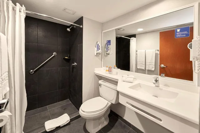 Guest Room, Superior, King Bed, Sofa, City Express by Marriott Tampico Altamira 5/5