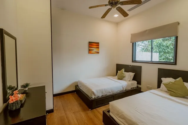 2 Bedrooms, Pool, Villa, King and Twin Beds, Sea View، Borneo Beach Villas 2/8