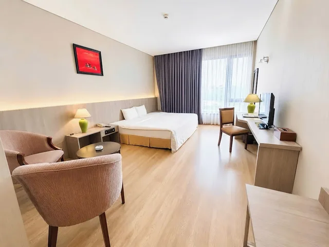 غرفة سوبيريور بسرير كوين بإطلالة على المدينة، Saigon Quynhon 1/5