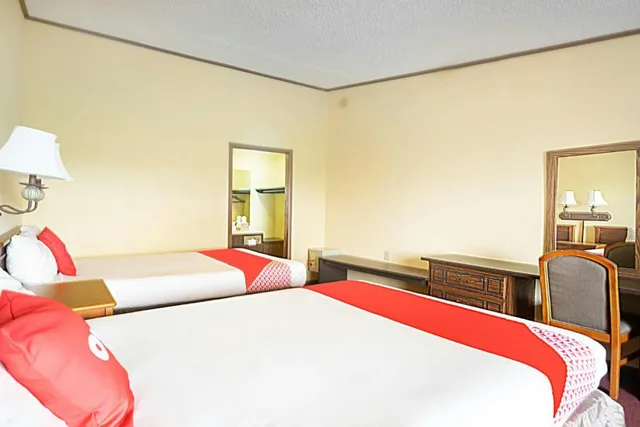 شقة بغرفتي نوم، OYO Hotel Daleville AL Hwy 84 4/10