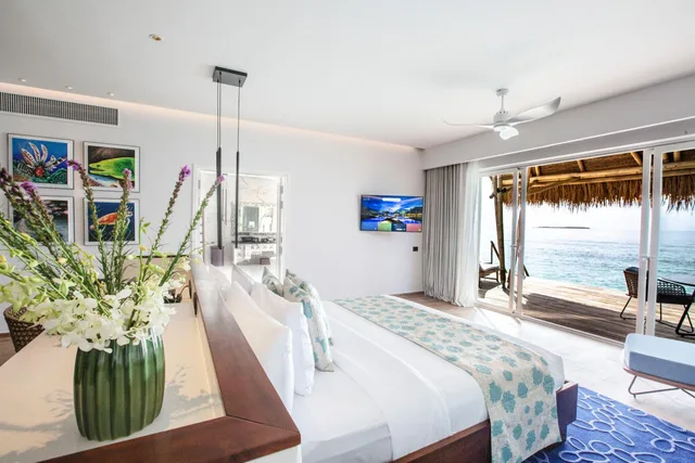 Water Villa, Jetted Tub, Emerald Maldives Resort & Spa 3/6