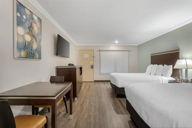 غرفة، Best Western Courtesy Inn - Anaheim Park Hotel 10/10