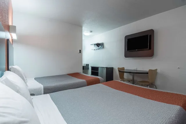 غرفة ديلوكس بسريرين مزدوجين للمدخنين، Motel6 Bakersfield, CA - Central 3/5