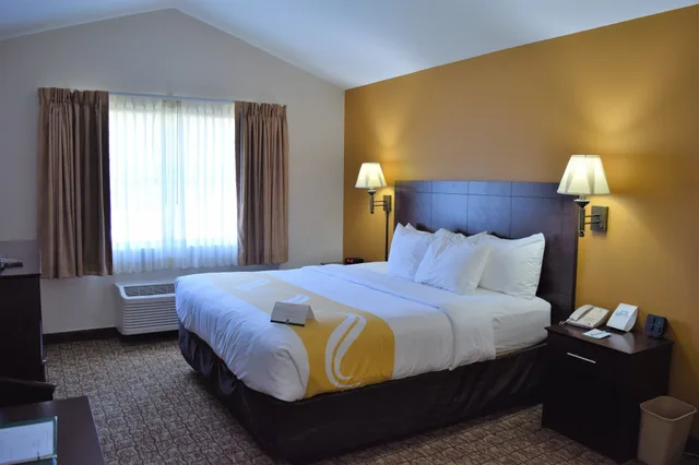 غرفة بسرير كينج لذوي الإعاقة، Quality Inn Conference Center At Citrus Hills 4/9