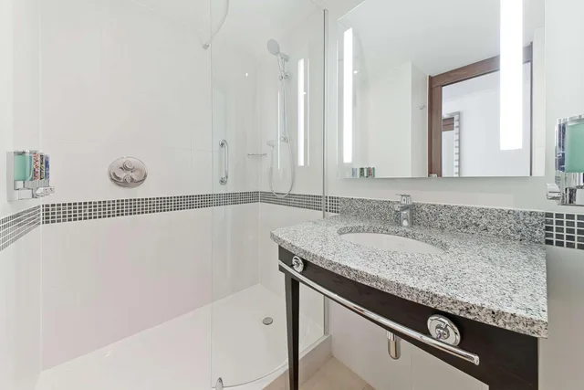 غرفة بسرير فردي بإطلالة على المدينة، Hampton by Hilton London Waterloo Hotel 6/6
