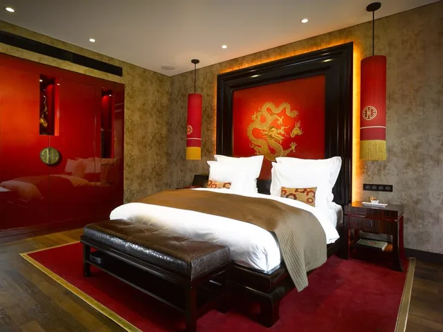 غرفة سوبيريور بسرير مزدوج أو سريرين منفصلين، Buddha Bar Hotel Prague 1/2