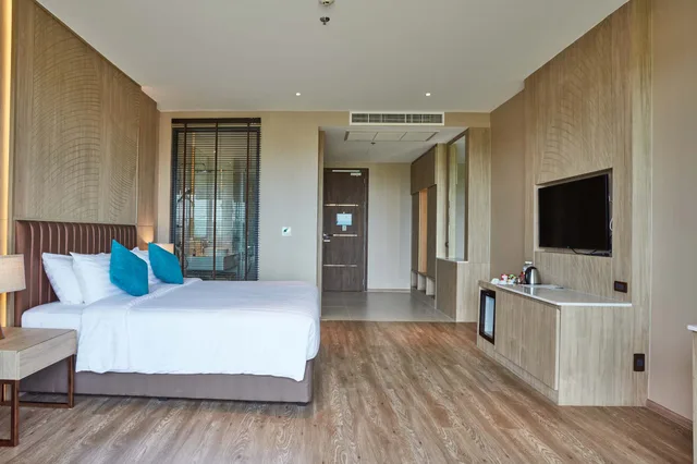 غرفة ديلوكس بسرير مزدوج بإطلالة، Laguna Grand Hotel & Spa Songkhla (SHA Certified) 2/6