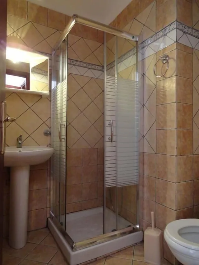 شقة بسرير مزدوج بإطلالة على الحديقة بغرفة نوم واحدة مع أريكة، Blue Sky Apartments 4/4