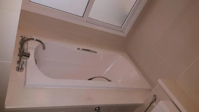غرفة بسريرين منفصلين بحوض استحمام، Harmony Resort Hotel 8/10