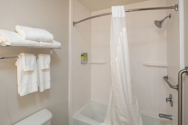 Standard, 2 Queen Beds, Accessible, Holiday Inn Express Suites N Waco Area West 7/8