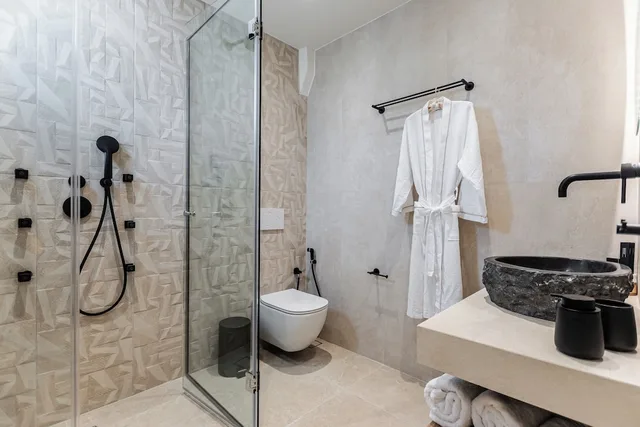 جناح سوبيريور بسرير كوين بإطلالة على البحر مع أريكة، Perla Hotel 6/6