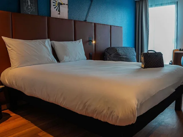 غرفة ثلاثية بسرير مزدوج مع أريكة، Ibis Bayeux Port En Bessin 6/10