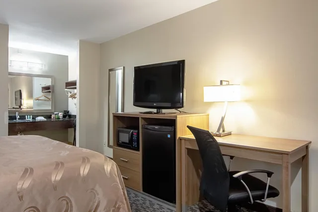 غرفة بسرير كينج للمدخنين، Quality Inn Lagrange East I-85 3/5