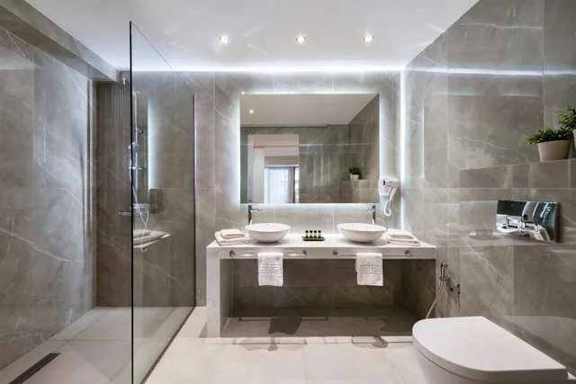 جناح جونيور، Simeon Hotel 4/6