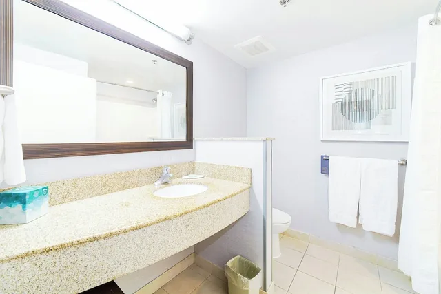 غرفة بسريرين كوين، Courtyard Biloxi North D Iberville 7/9