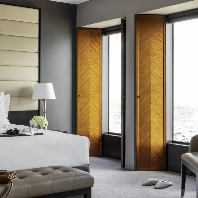 Junior Suite, King Bed, Bay and River View, Corner، Sofitel Melbourne On Collins 1/2