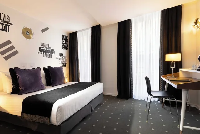 جناح ديلوكس بسرير كوين، Hotel Du Triangle D Or 1/10
