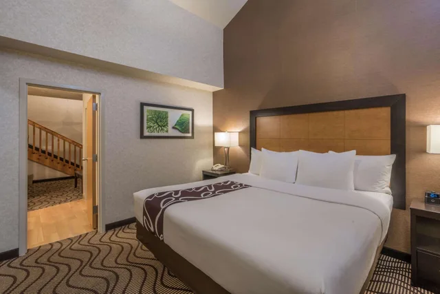 Family Suite, Loft, King and Queen Bed, Sofa، La Quinta Inn and Suites by Wyndham Idaho Falls/Ammon 1/5