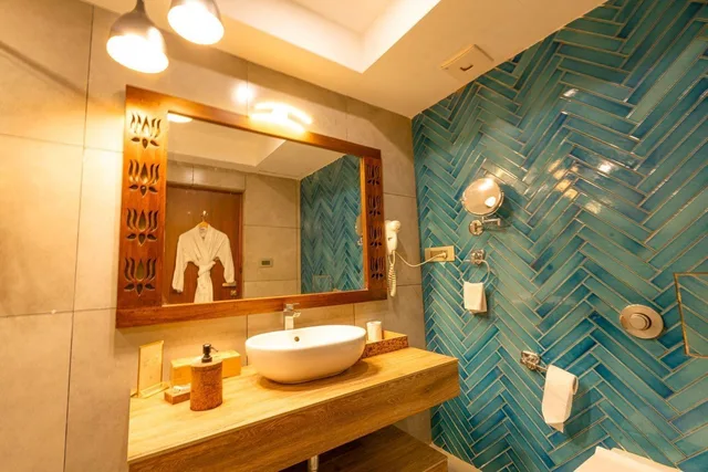 غرفة بريميوم بإطلالة على النهر بشرفة، Ganga Kinare A Riverside Boutique Hotel 8/10