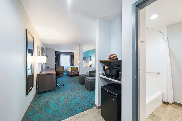 جناح بسرير كينج لذوي الإعاقة، Comfort Inn & Suites Oklahoma City near Bricktown OK 3/3