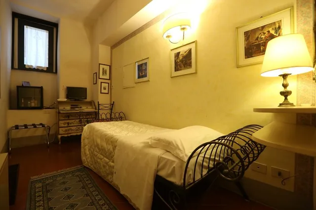 غرفة ديلوكس ثلاثية، Hotel Burchianti 1/1