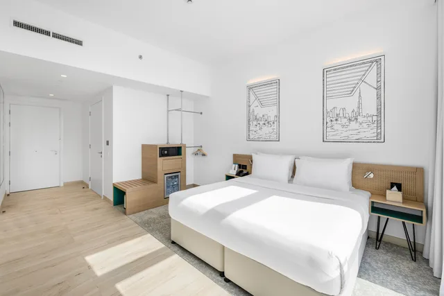 Family Room (Interconnecting Standard Rooms)، Ecos Dubai Hotel at Al Furjan 3/5