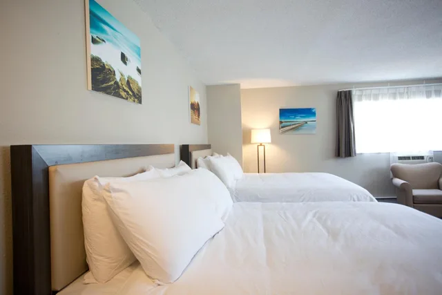غرفة بسريرين كينج بجاكوزي، Valemount Vacation Inn 2/7