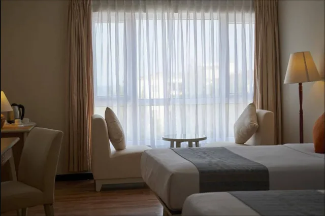 غرفة سوبيريور بسرير مزدوج أو سريرين منفصلين بإطلالة على الحديقة، Sandy Beach Non Nuoc Resort Danang 2/2