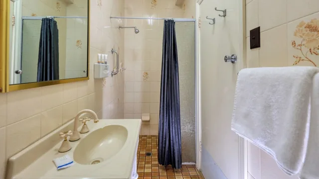 غرفة قياسية بسرير مزدوج وسرير فردي، Comfort Inn Crystal, NSW 1/1