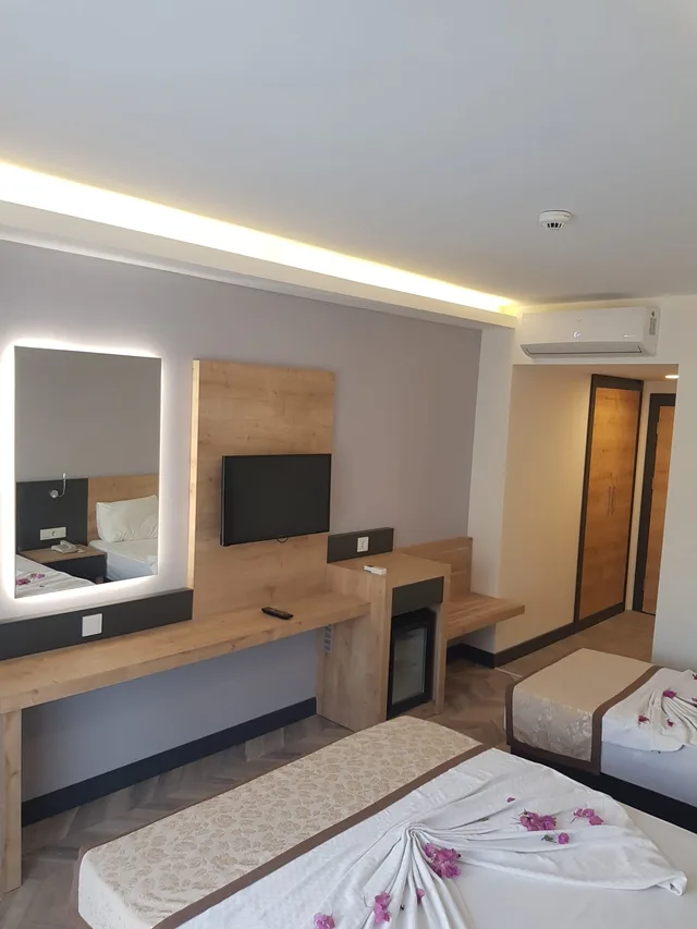 غرفة قياسية بسرير مزدوج، Park Side Hotel 3/3