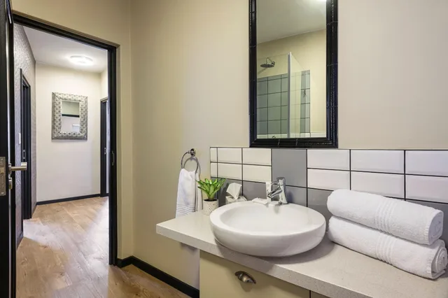 3 Bedrooms, Apartment, 2 Bathrooms، C.A.G The Vantage 8/9