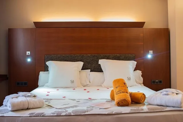جناح جونيور بسرير كينج، Hotel Sancho Abarca 3/8
