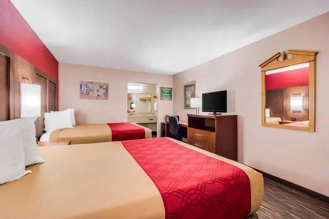 غرفة بسريرين مزدوجين للمدخنين، Econo Lodge Walterboro I-95, SC 4/7