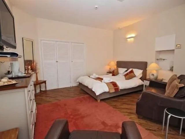غرفة قياسية بسرير مزدوج وسرير فردي، Sawyers Bed Breakfast 2/10