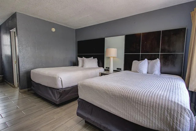 غرفة قياسية بسريرين كوين، Beach House Inn 3/4