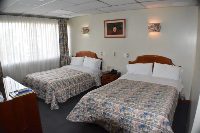 غرفة بسريرين منفصلين، Grand Hotel Loja 3/8