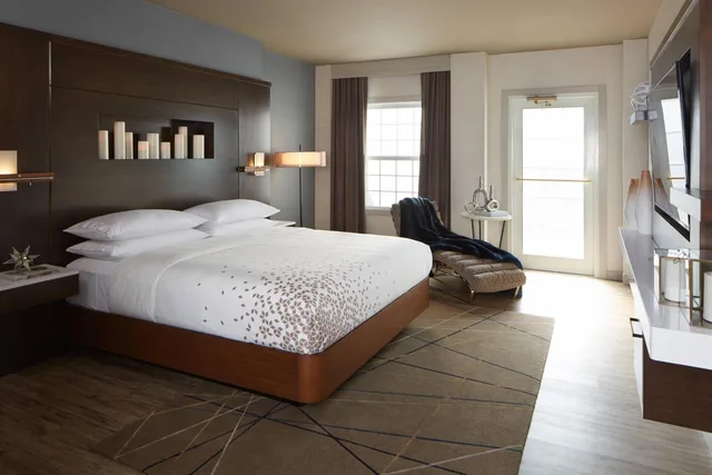1 Bedroom, Suite, King Bed, Large, The Del Monte Lodge Renaissance Rochester Hotel Spa 1/9