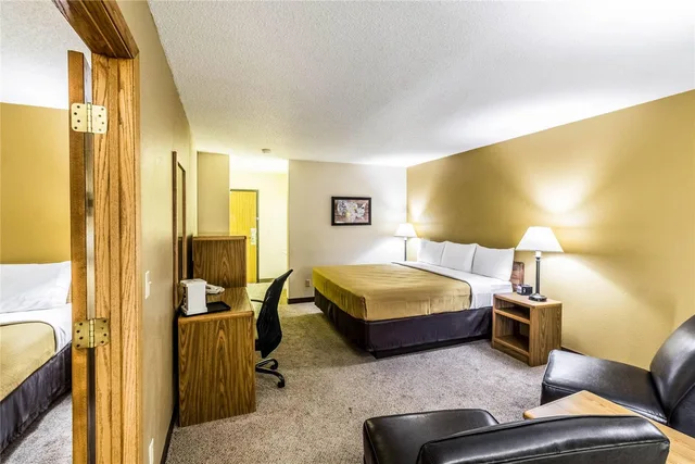 جناح بسريرين كوين، Econo Lodge Valley City, ND 2/2