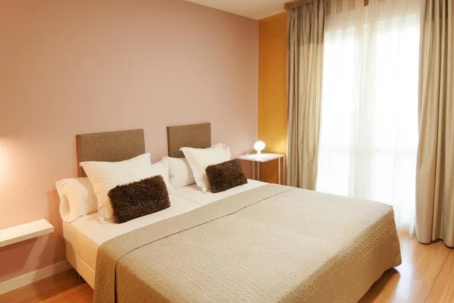 غرفة بسريرين منفصلين بشرفة، Villa Lorena Malaga 3/10