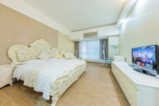 Design, Futon Bed, King Bed، Private-Enjoyed Home ApartHotel - R&amp;F Stanley Apartment 7/10