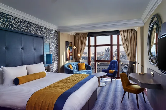 غرفة تنفيذية بسرير كينج بإطلالة، Leonardo Royal Hotel London City 2/8