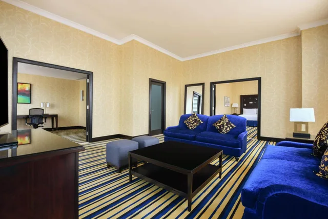 جناح تنفيذي بسرير كينج مع دخول الصالة في طابق مرتفع، Marriott Marquis City Center Doha 2/3
