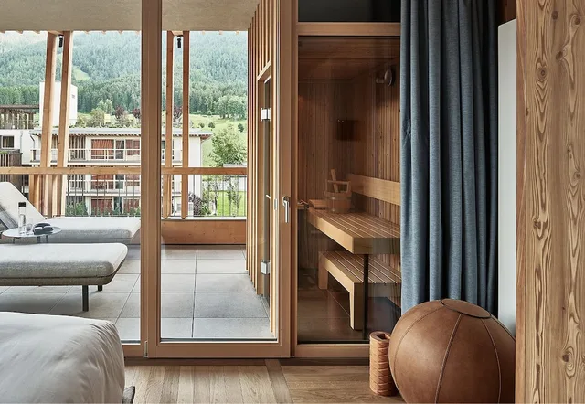 Summit, Suite, Queen Bed, Sofa, Terrace، Falkensteiner Hotel Kronplatz 2/6