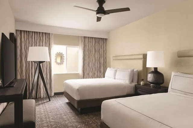 جناح رئاسي بسرير كينج وسريرين كوين، Zachari Dunes on Mandalay Beach, Curio Collection by Hilton 4/6