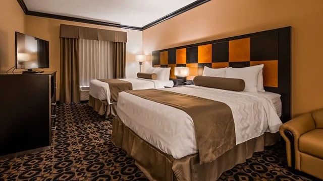 غرفة قياسية بسريرين كوين لذوي الإعاقة، Best Western Plus Airport Inn Suites Salt Lake City 2/9
