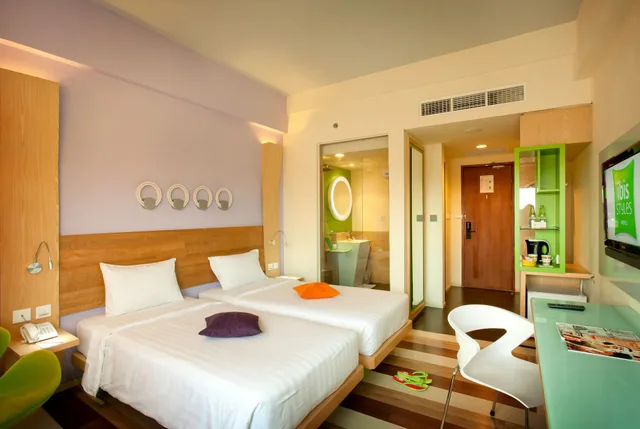 غرفة سوبيريور بسريرين منفصلين، ibis Styles Yogyakarta 2/3
