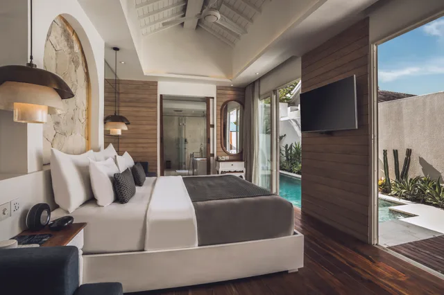 Royal 1 Bedroom Villa with Private Jetted Pool، Aleva Villa Seminyak by Ini Vie Hospitality 7/10