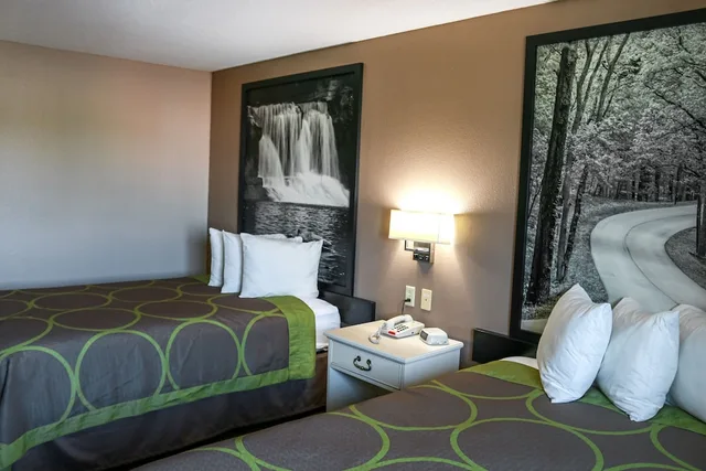 غرفة بسريرين مزدوجين، Super 8 by Wyndham Indianapolis/Emerson Ave 4/6